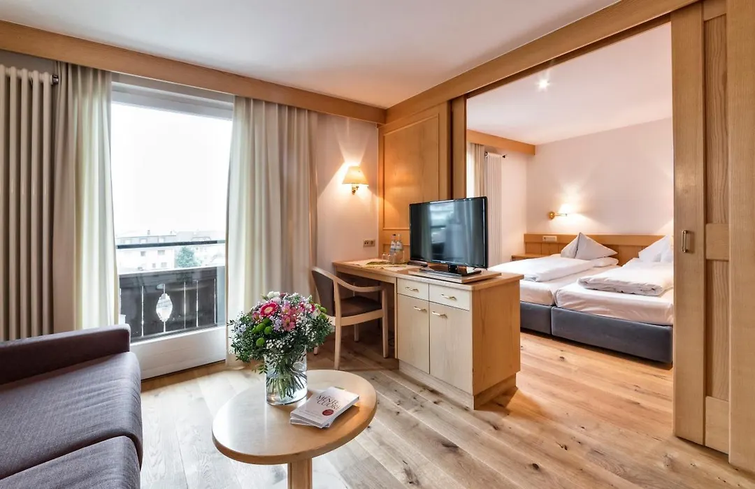 Hotel Post-1